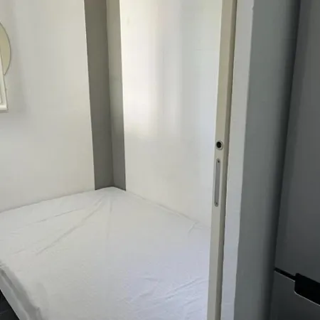 Apartment T3 Au Cap D'agde Avec Parking, A 10 Min Du Port Et 15 Min De La - Fr-1-749-9 Agde