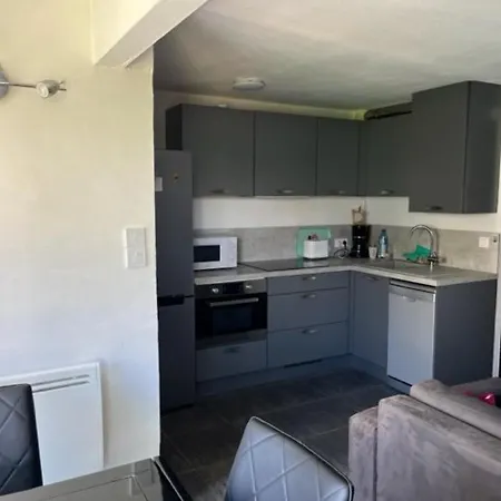 Apartment T3 Au Cap D'agde Avec Parking, A 10 Min Du Port Et 15 Min De La - Fr-1-749-9