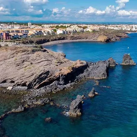 T3 Au Cap D'agde Avec Parking, A 10 Min Du Port Et 15 Min De La - Fr-1-749-9 Apartment Agde